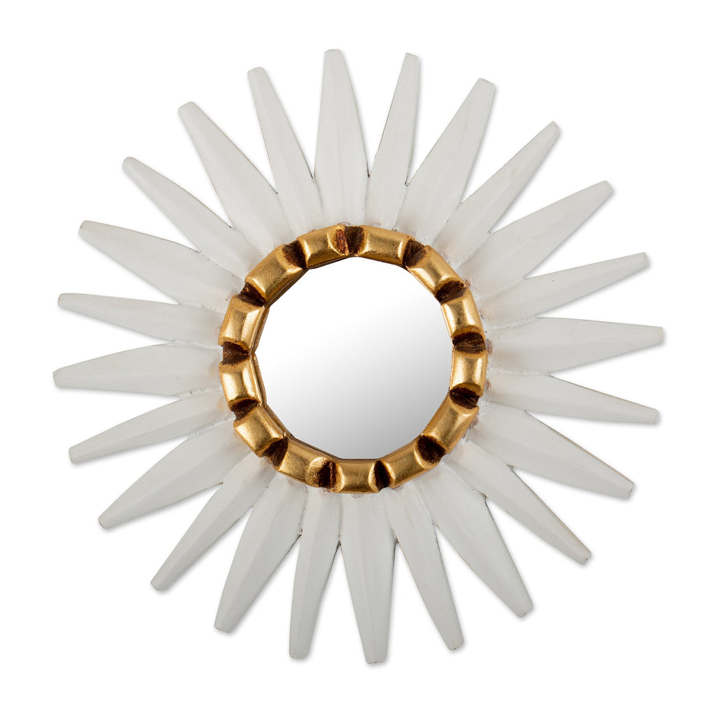 Modern Star-Shaped Bronze Gilded Wood Wall Accent Mirror - Celestial Star